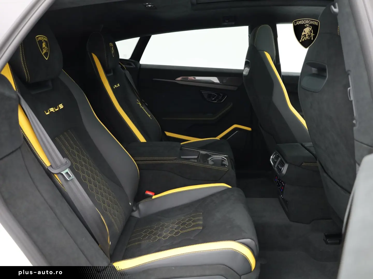 LAMBORGHINI Urus Performante