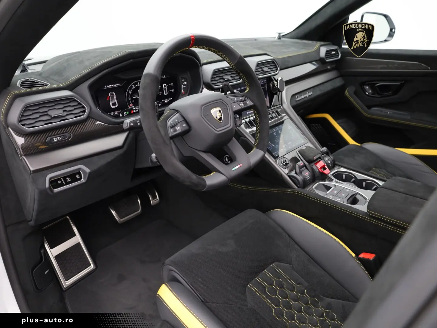 LAMBORGHINI Urus Performante