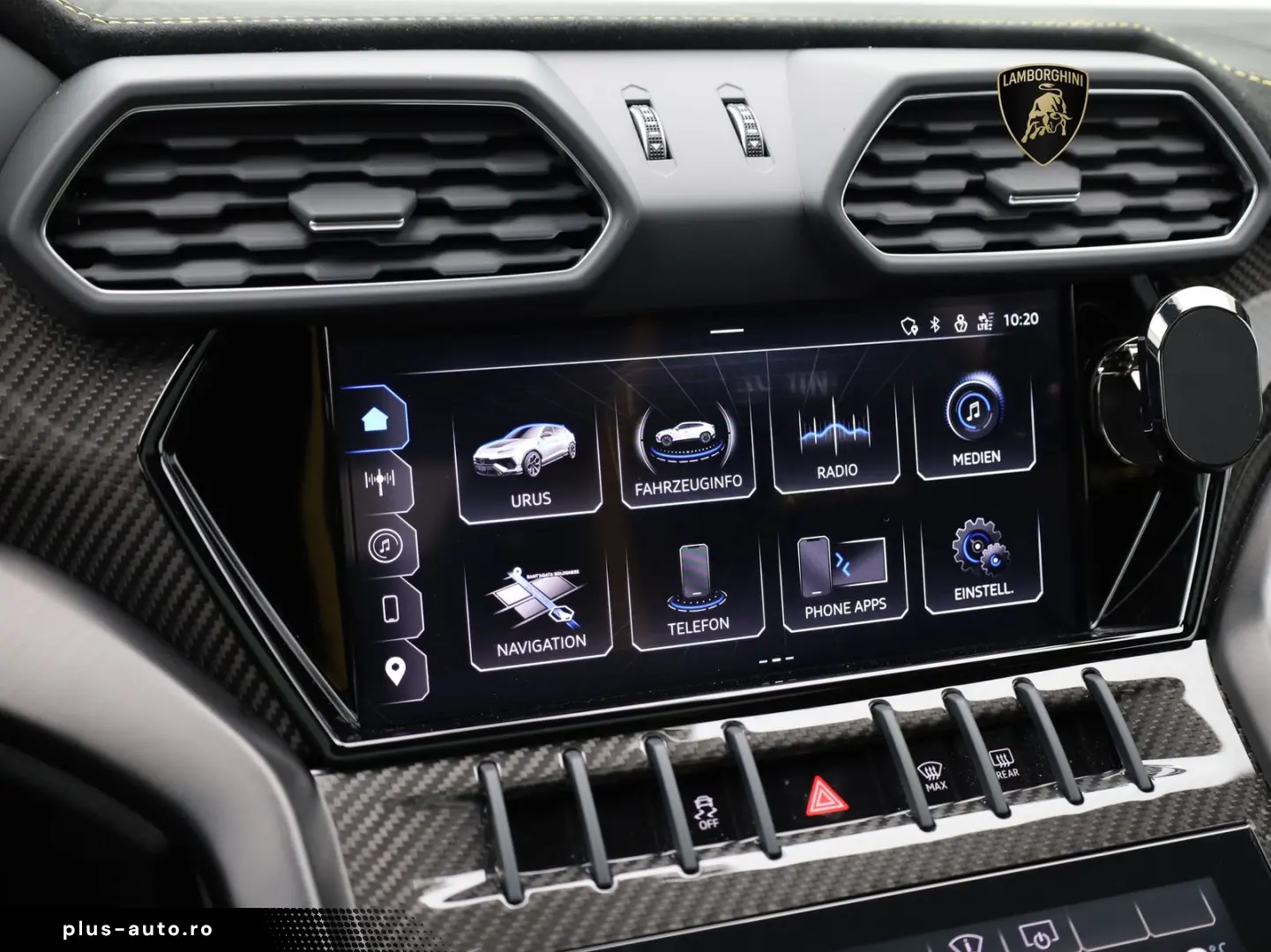 LAMBORGHINI Urus Performante