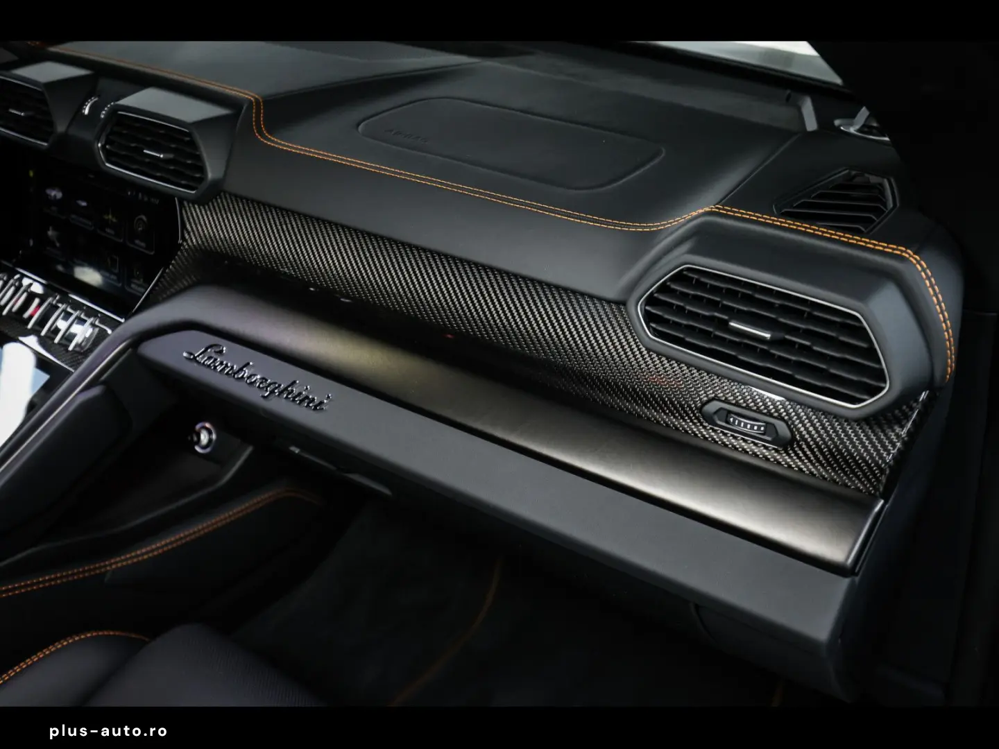 LAMBORGHINI Urus S 666 CH AKRAPOVIC CARBON AHK B&O 3D
