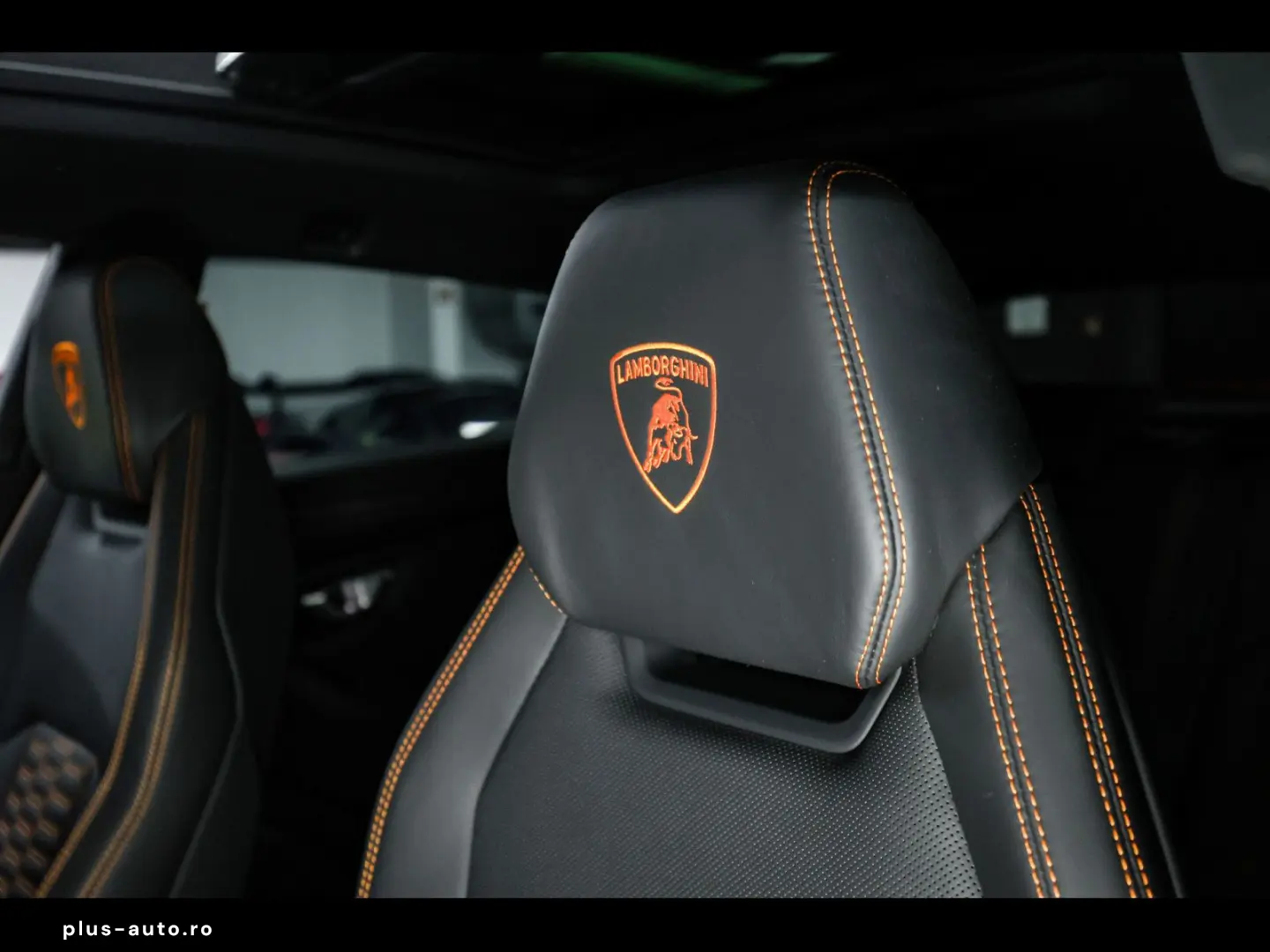 LAMBORGHINI Urus S 666 CH AKRAPOVIC CARBON AHK B&O 3D