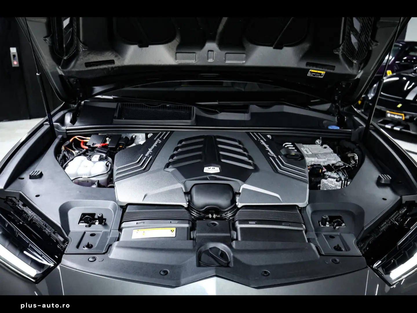 LAMBORGHINI Urus S 666 CH AKRAPOVIC CARBON AHK B&O 3D