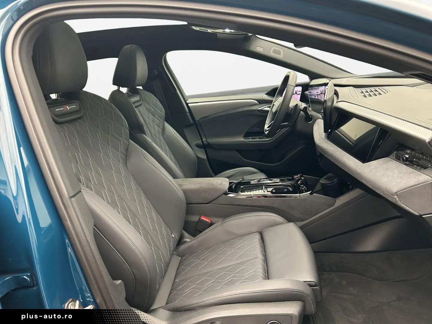 AUDI A6 Avant e-tron quattro S-LINE