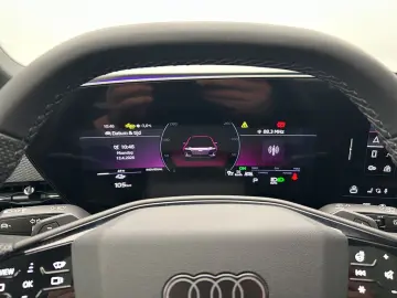 AUDI A6 Avant e-tron quattro S-LINE