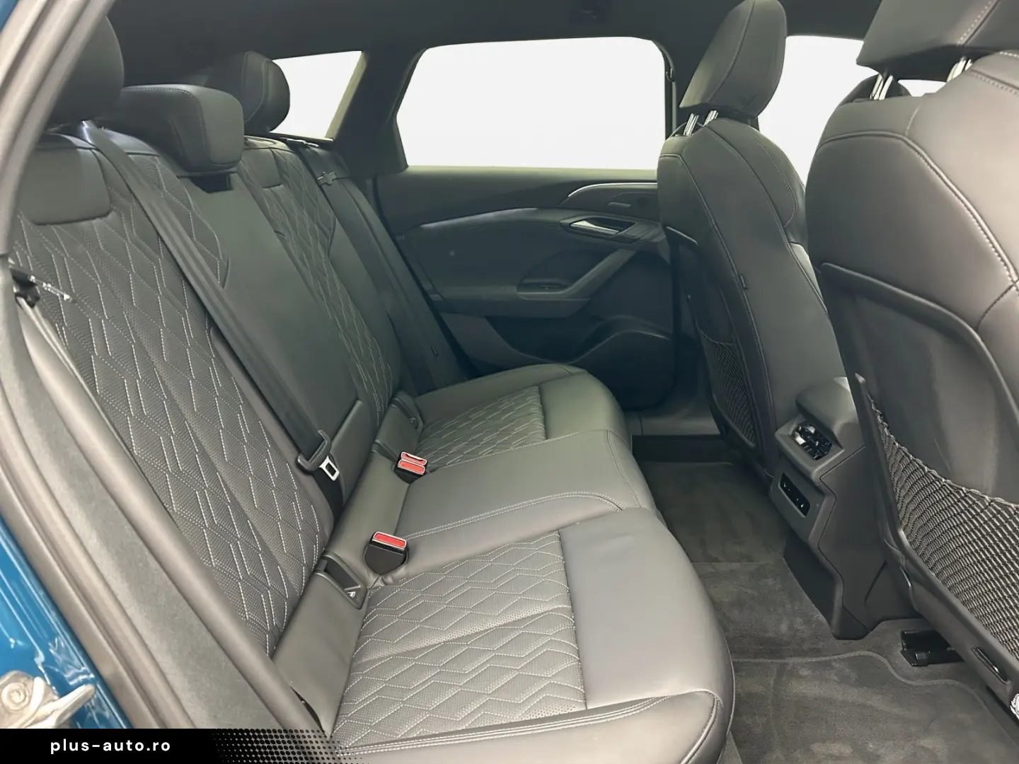 AUDI A6 Avant e-tron quattro S-LINE