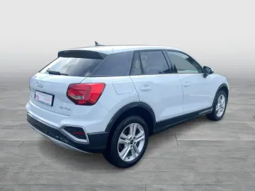 AUDI Q2 35 TFSI advanced SHZ Einparkhilfe