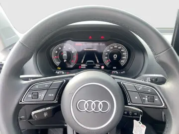 AUDI Q2 35 TFSI advanced SHZ Einparkhilfe