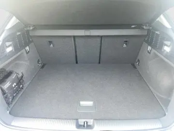 AUDI Q2 35 TFSI advanced SHZ Einparkhilfe