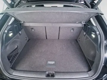 AUDI Q2 35 TFSI S-line S-tronic Leder Parkassistent