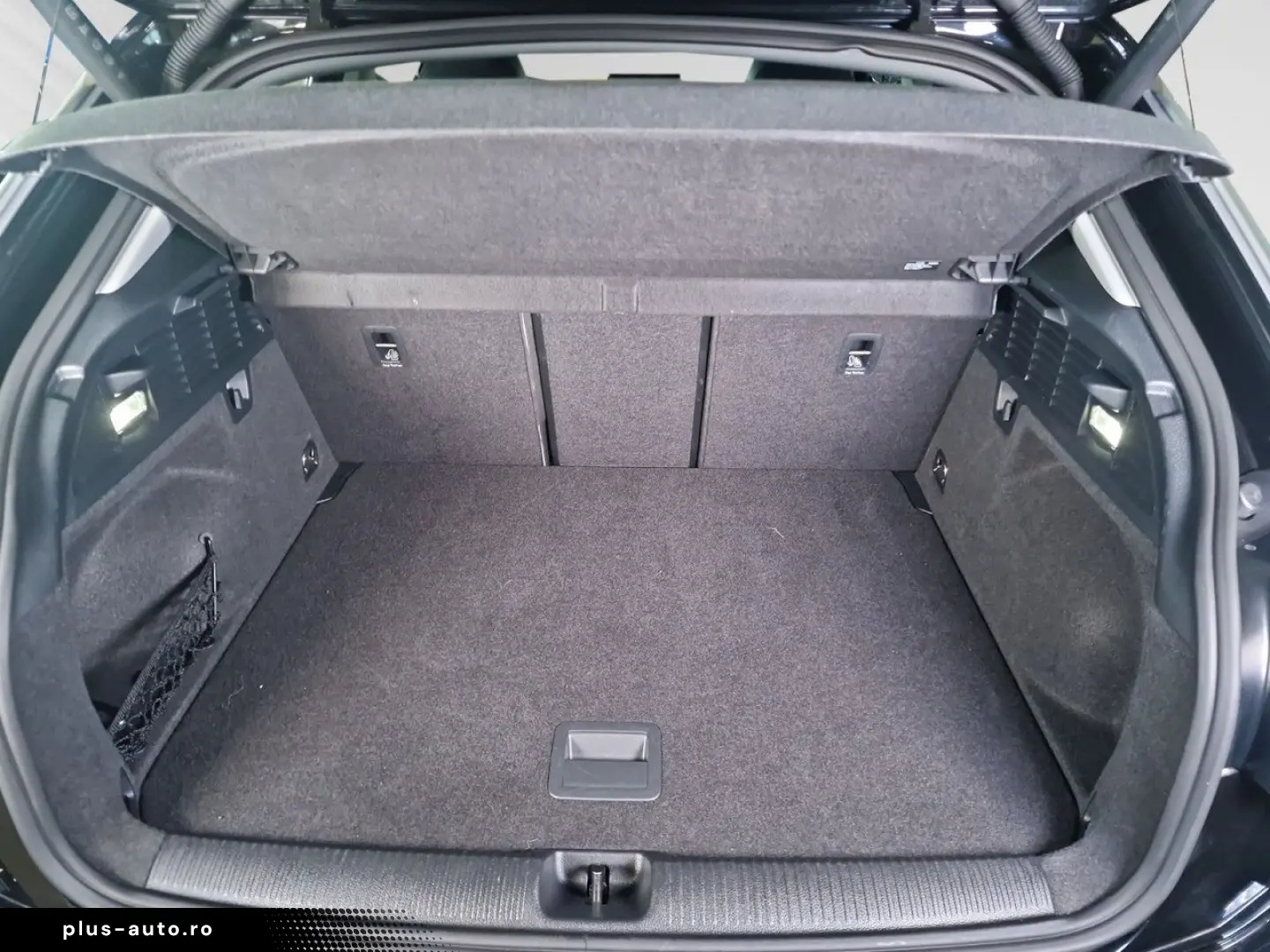 AUDI Q2 35 TFSI S-line S-tronic Leder Parkassistent