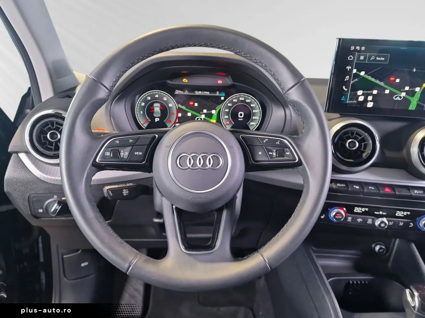 AUDI Q2 35 TFSI S-line S-tronic Leder Parkassistent