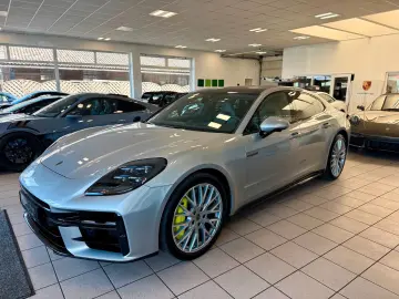 PORSCHE Panamera Turbo S E-Hybrid