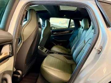 PORSCHE Panamera Turbo S E-Hybrid