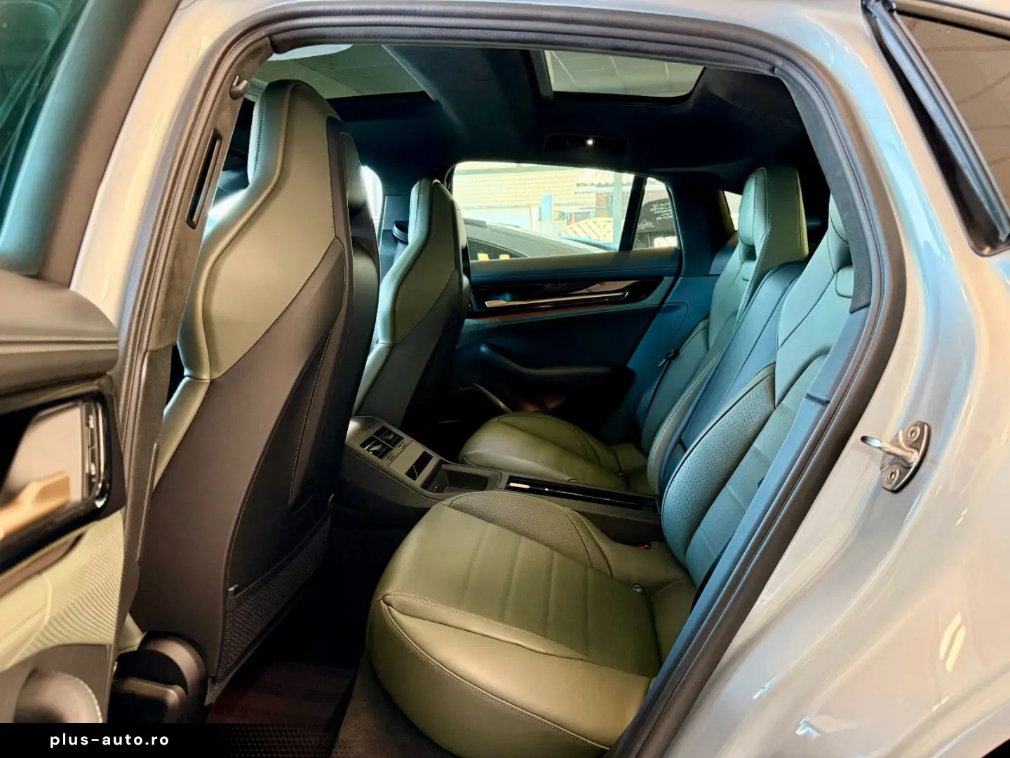 PORSCHE Panamera Turbo S E-Hybrid