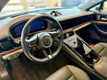 PORSCHE Panamera Turbo S E-Hybrid