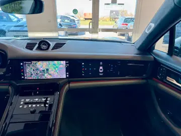 PORSCHE Panamera Turbo S E-Hybrid