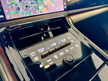 PORSCHE Panamera Turbo S E-Hybrid