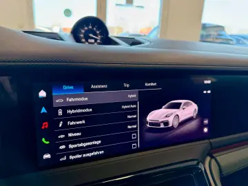 PORSCHE Panamera Turbo S E-Hybrid