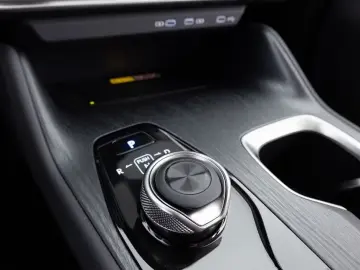 Lexus RZ 450e 313PK Business Line 71 kWh  SOH 97%  LED