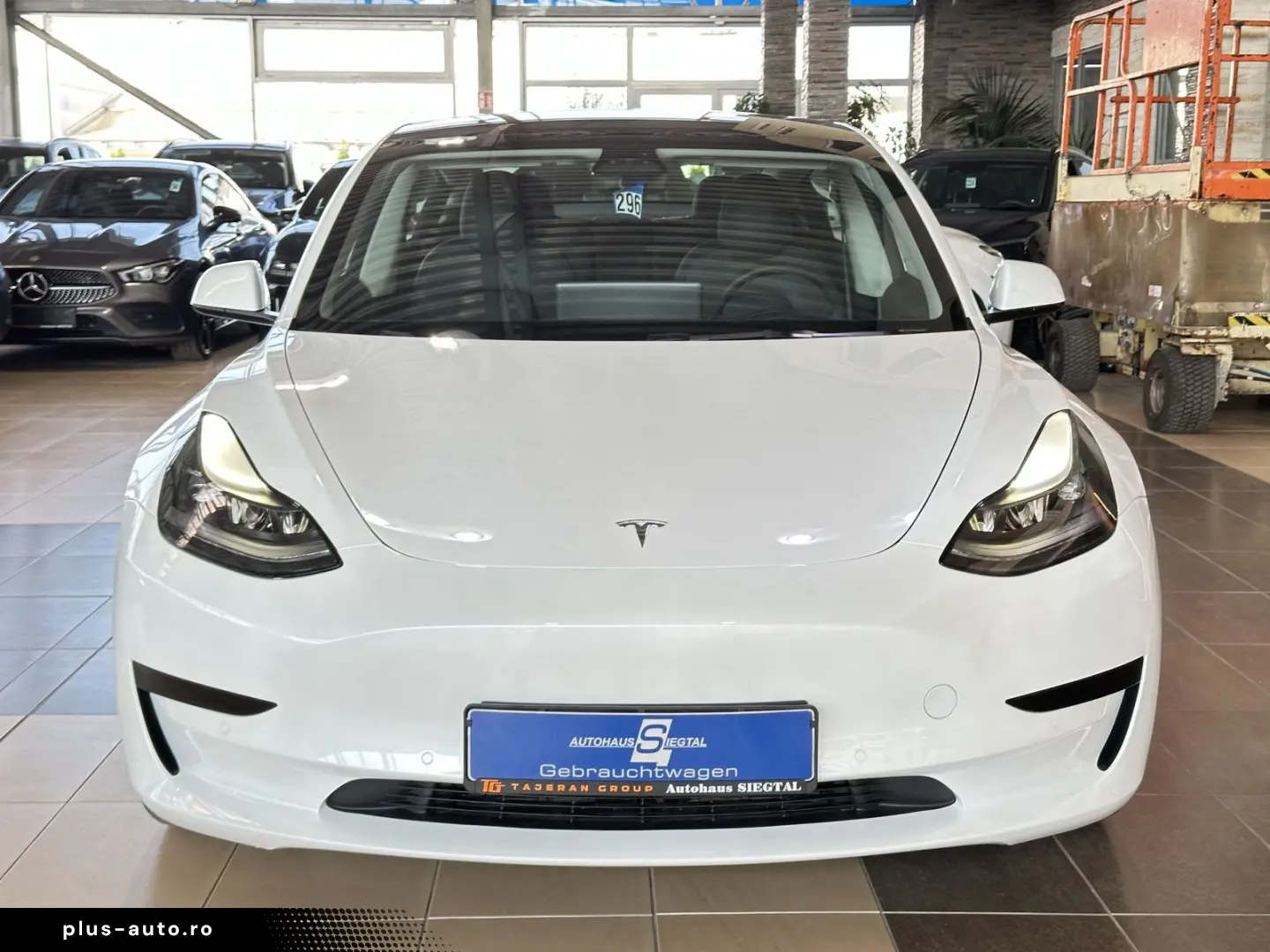 TESLA Model 3 RWD SHZ LED Leder Pano Autopilot R.Cam