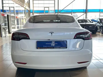 TESLA Model 3 RWD SHZ LED Leder Pano Autopilot R.Cam