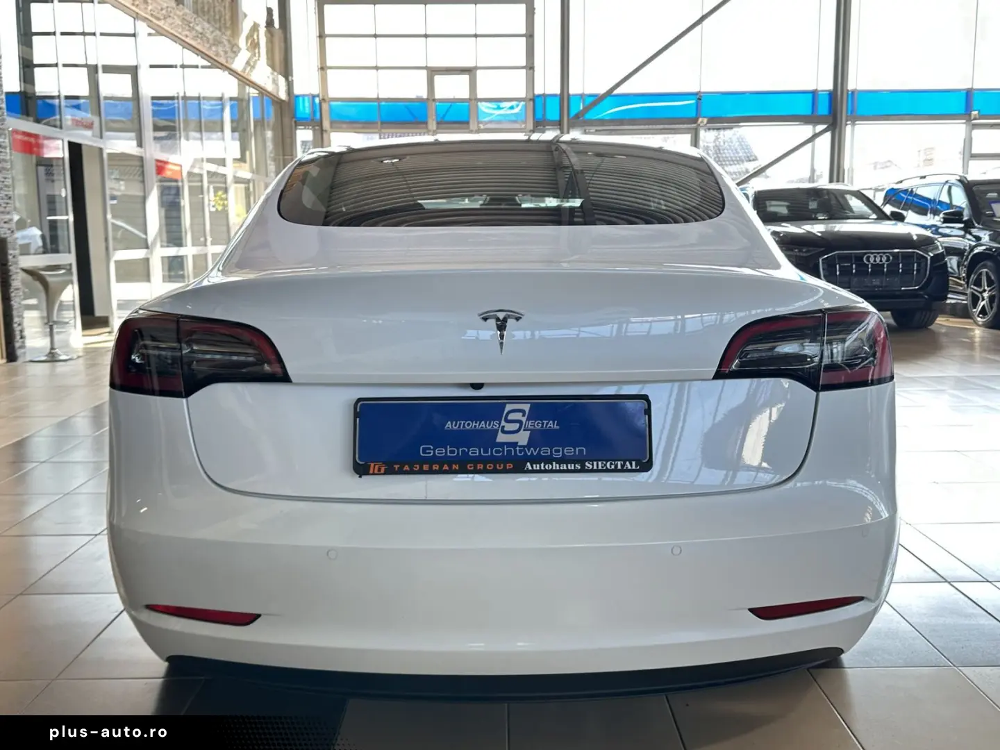 TESLA Model 3 RWD SHZ LED Leder Pano Autopilot R.Cam