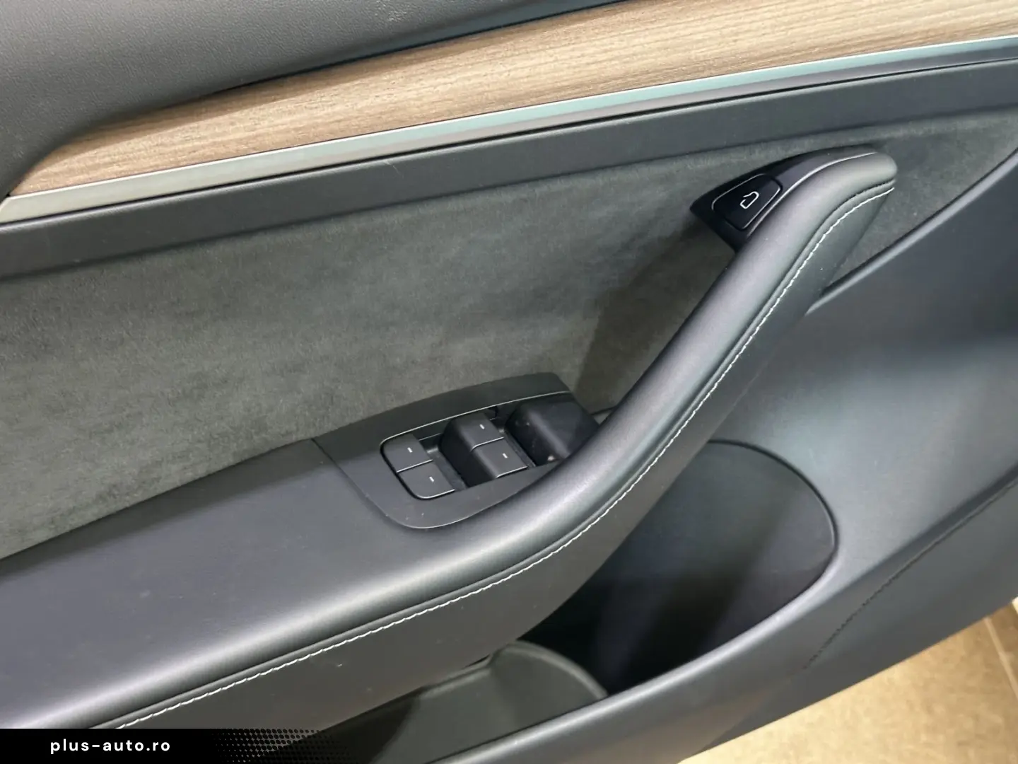 TESLA Model 3 RWD SHZ LED Leder Pano Autopilot R.Cam