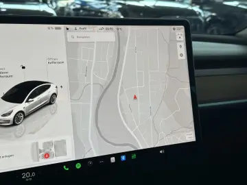 TESLA Model 3 RWD SHZ LED Leder Pano Autopilot R.Cam