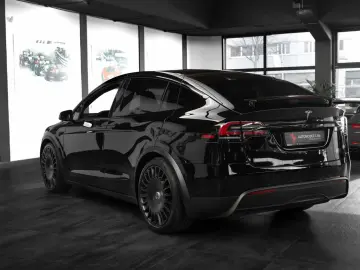 TESLA Model X PLAID 1020PS Tri-Motor AWD Premium 6Sitz
