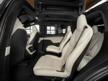 TESLA Model X PLAID 1020PS Tri-Motor AWD Premium 6Sitz