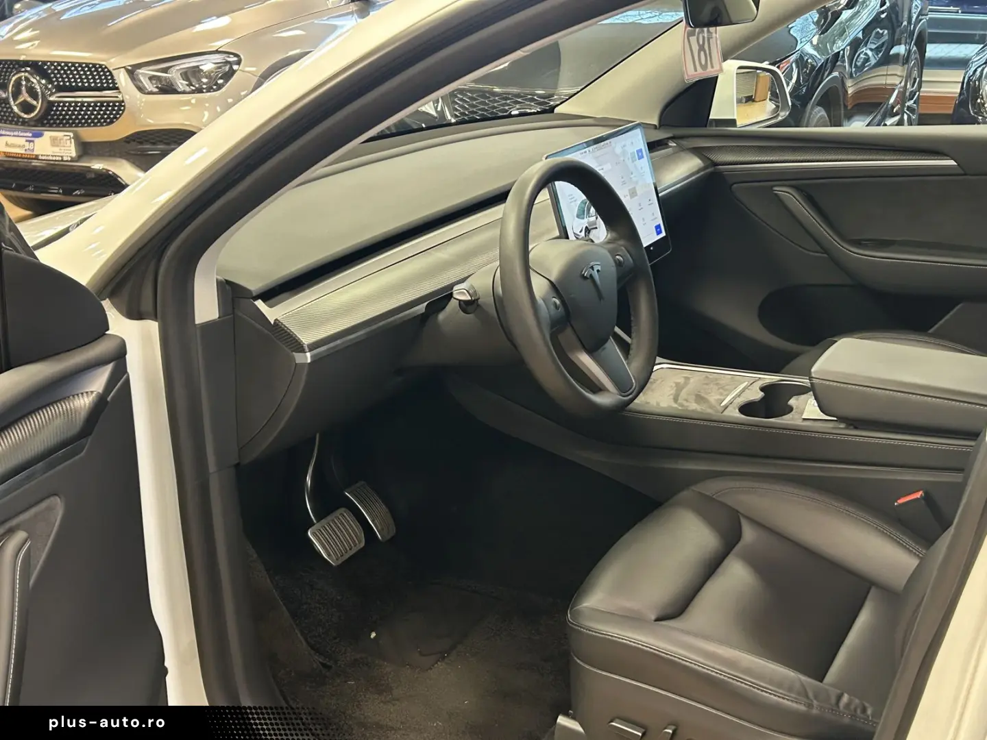 TESLA Model Y LongRangeDual AWD Pano WMP ACC Leder CAM