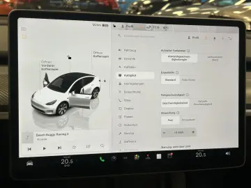 TESLA Model Y LongRangeDual AWD Pano WMP ACC Leder CAM
