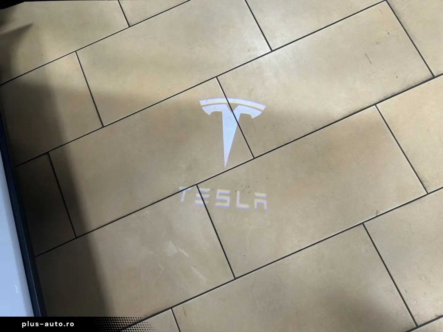 TESLA Model Y LongRangeDual AWD Pano WMP ACC Leder CAM