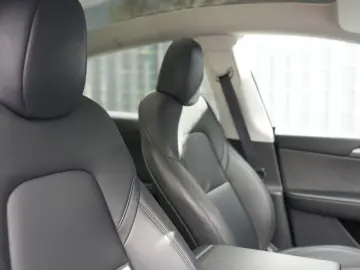 TESLA Model Y Long Range Dual Motor AWD ACC GARANTIE