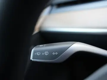 TESLA Model Y Long Range Dual Motor AWD ACC GARANTIE