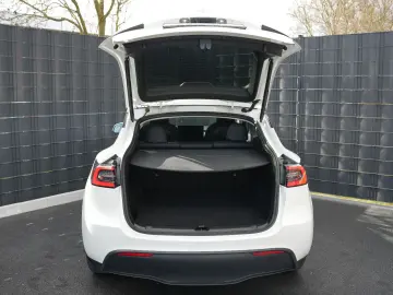 TESLA Model Y Long Range Dual Motor AWD ACC GARANTIE