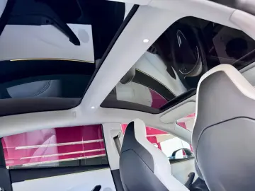 TESLA Model 3 Facelift Performance Dual AWD