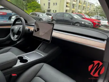 TESLA Model 3 Standard Range   Enhanced Autopil
