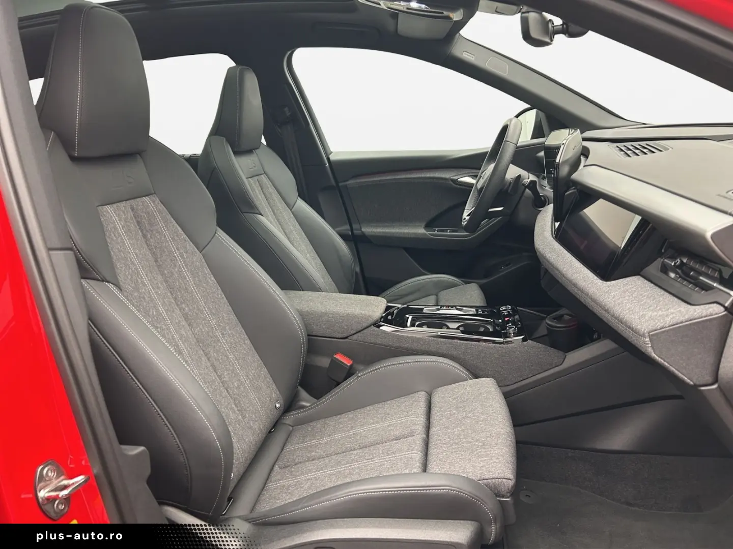 AUDI Q6 e-tron quattro S-LINE MATRIX