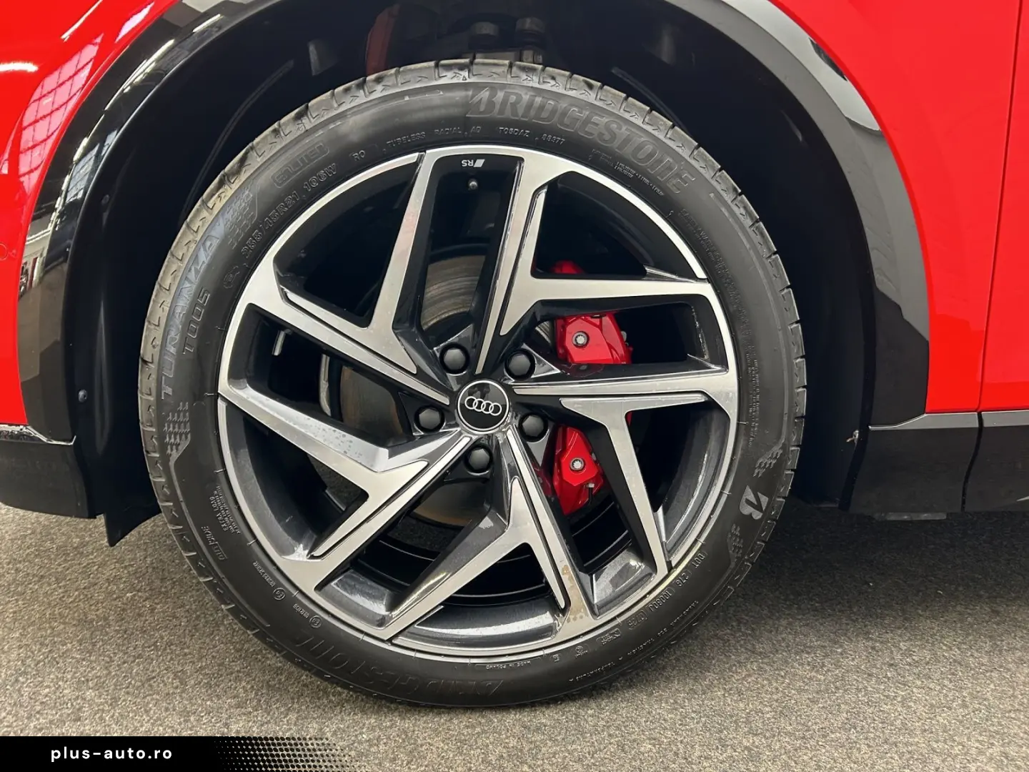 AUDI Q6 e-tron quattro S-LINE MATRIX