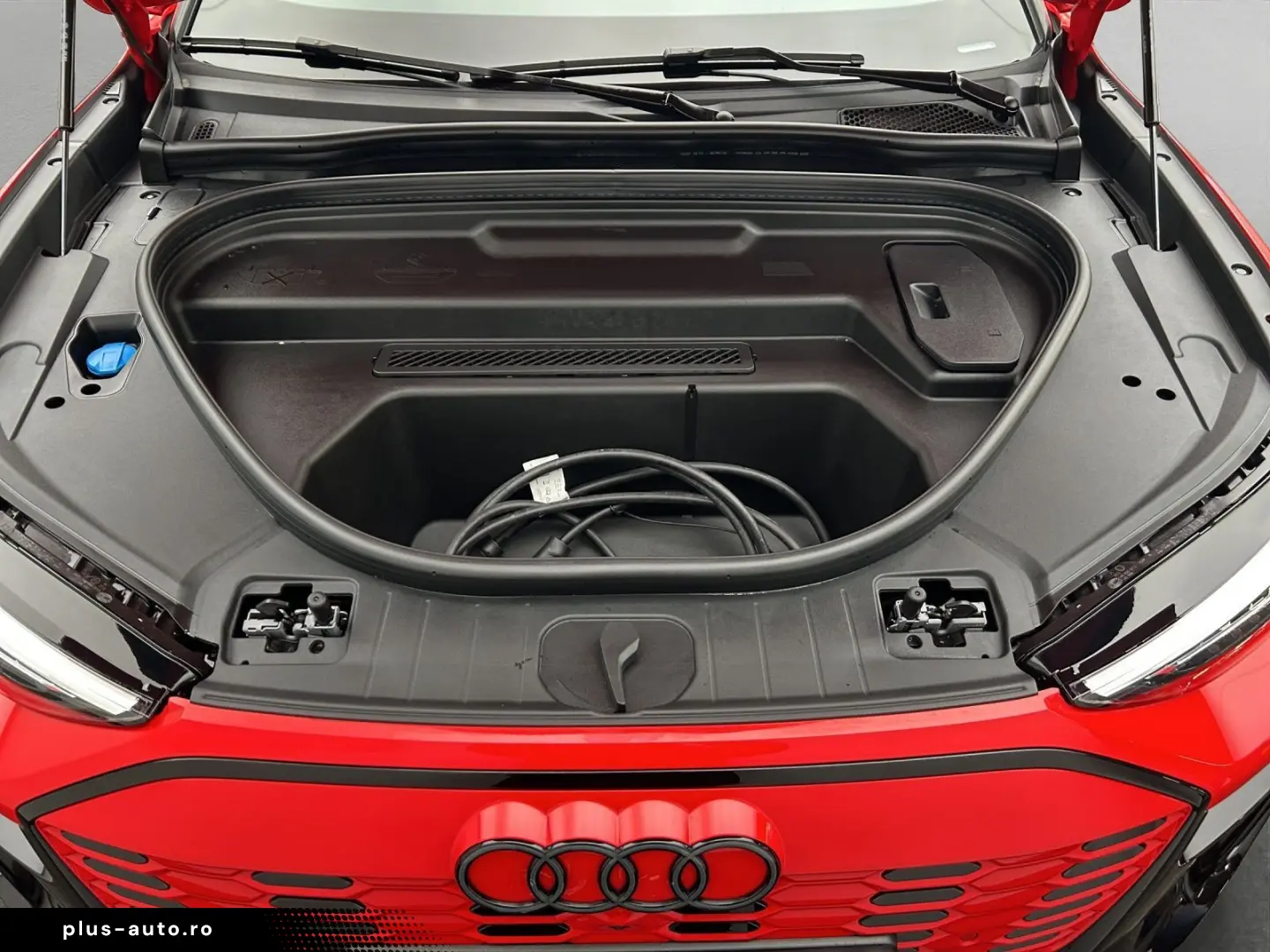 AUDI Q6 e-tron quattro S-LINE MATRIX