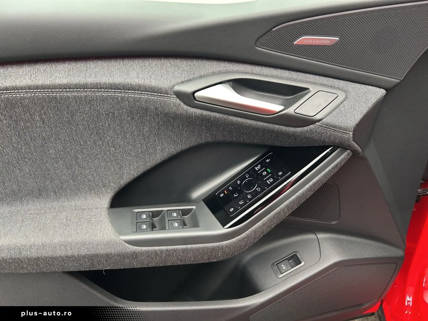 AUDI Q6 e-tron quattro S-LINE MATRIX