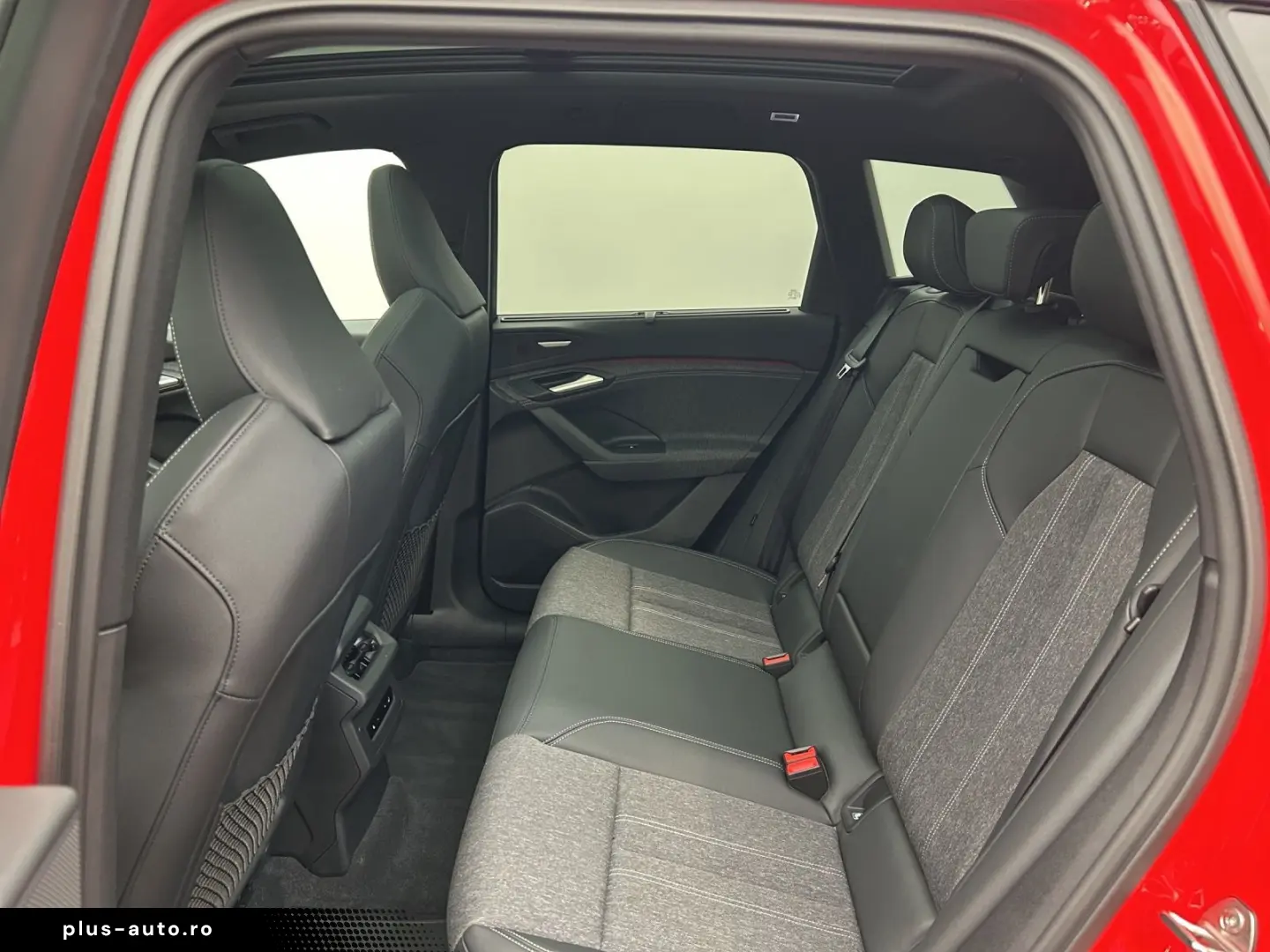 AUDI Q6 e-tron quattro S-LINE MATRIX