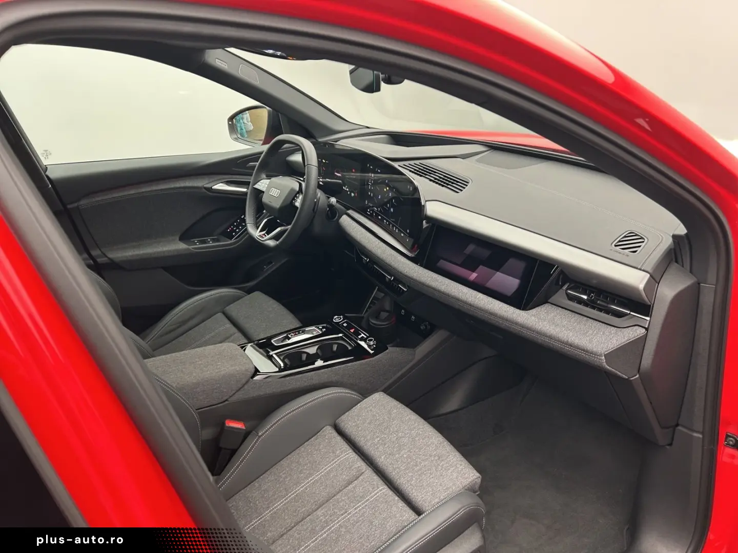 AUDI Q6 e-tron quattro S-LINE MATRIX