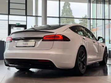 TESLA Model S Plaid AWD Yoke FSD-Autopilot Pano