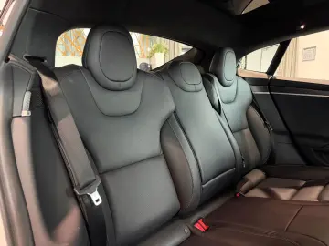 TESLA Model S Plaid AWD Yoke FSD-Autopilot Pano