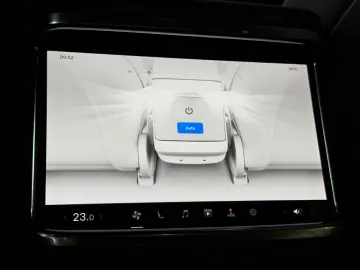 TESLA Model S Plaid AWD Yoke FSD-Autopilot Pano