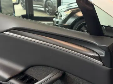TESLA Model S Plaid AWD Yoke FSD-Autopilot Pano