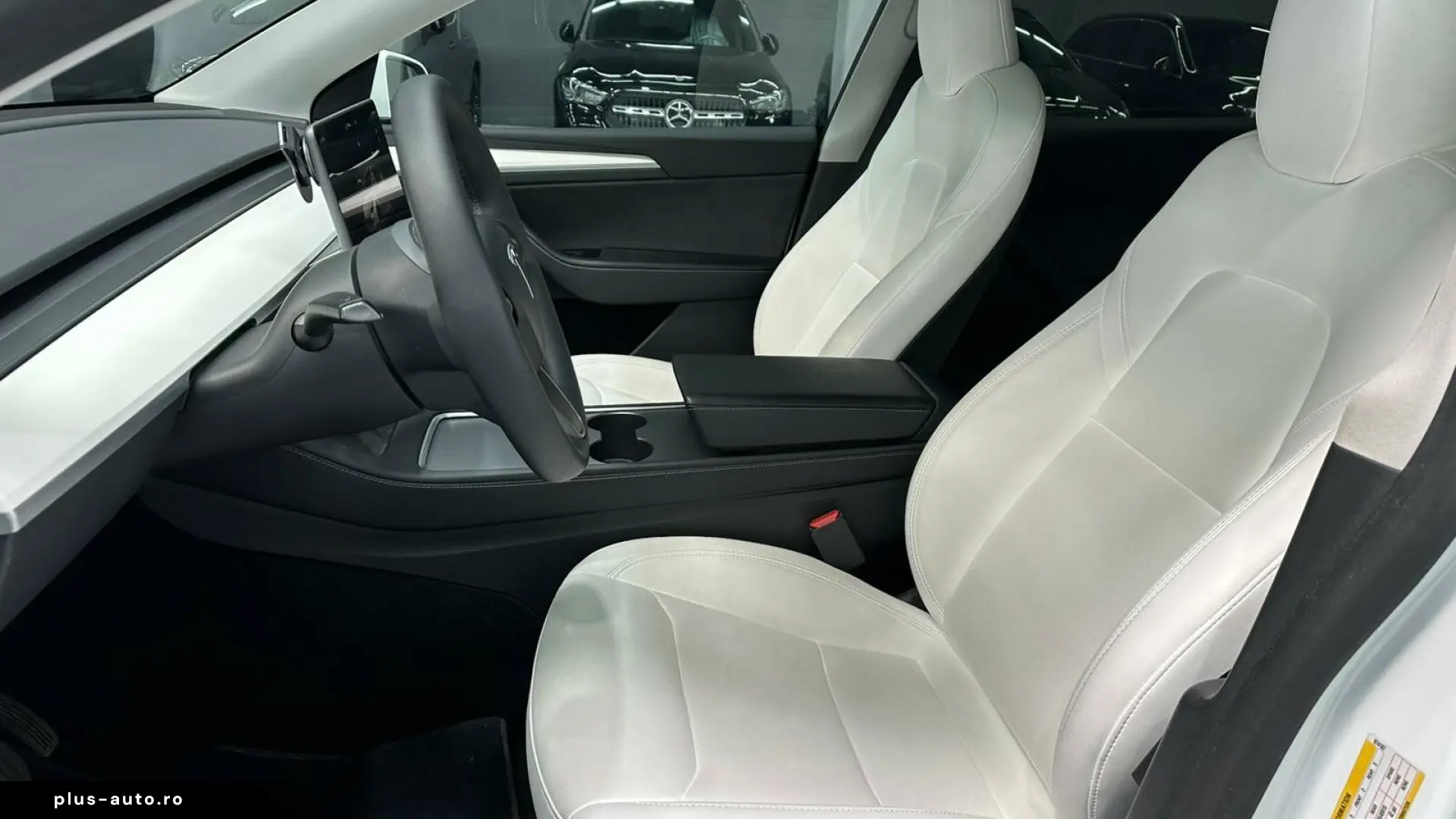 TESLA Model Y Dual AWD Navi