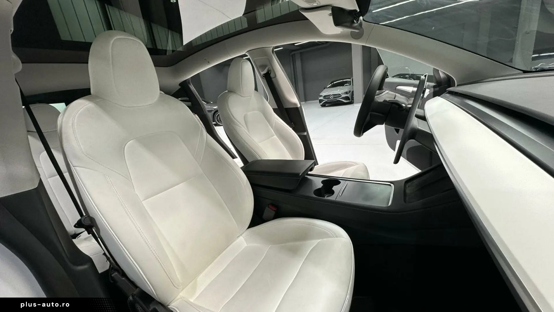 TESLA Model Y Dual AWD Navi